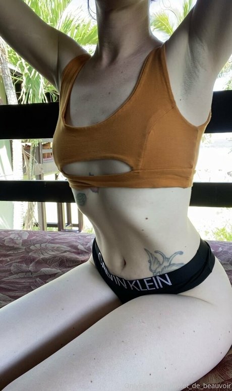 violet de beauvoir estrella exclusiva foto