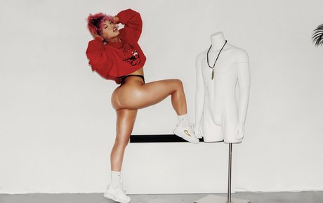 Miss Charlie Pearl actriz perfecta galerías