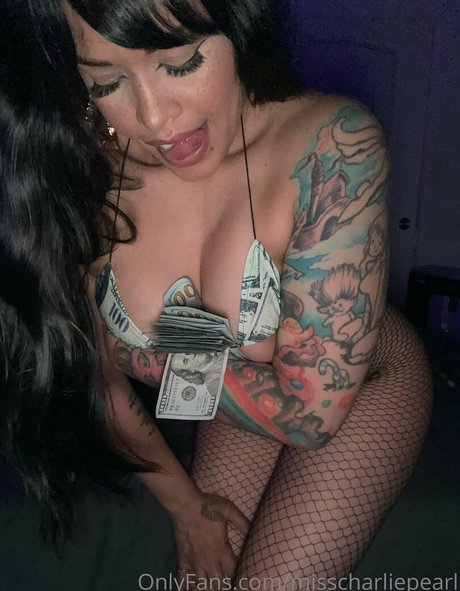 Miss Charlie Pearl actriz libre imagen