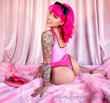 Miss Charlie Pearl mejor modelo galería