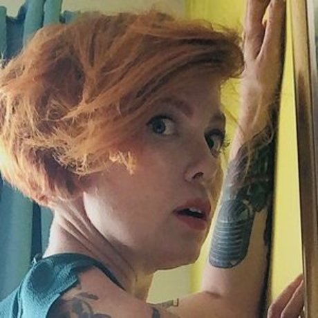 MsBettyWiles actriz atractiva foto