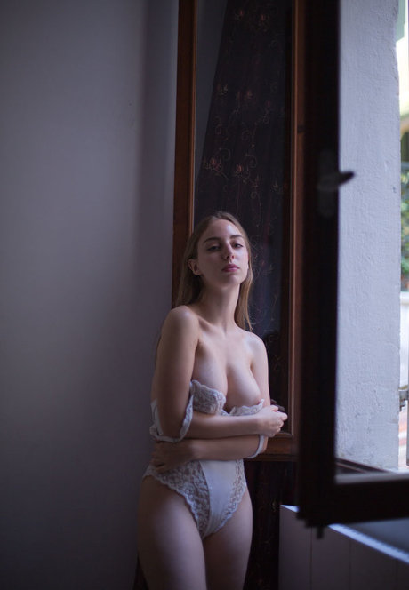 Claudia Lion buena estrella porno galerías