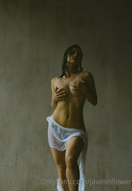 javelinflower actriz exclusiva imágenes