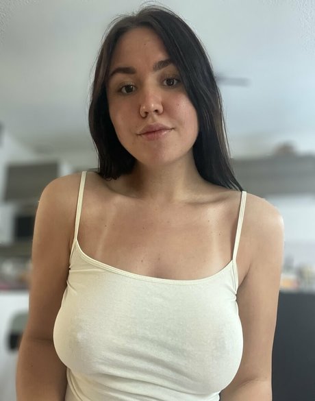 facedownassuup modelo hd imágenes