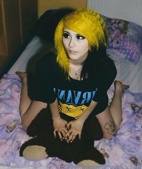 niyokochan desnudos estrella porno galería