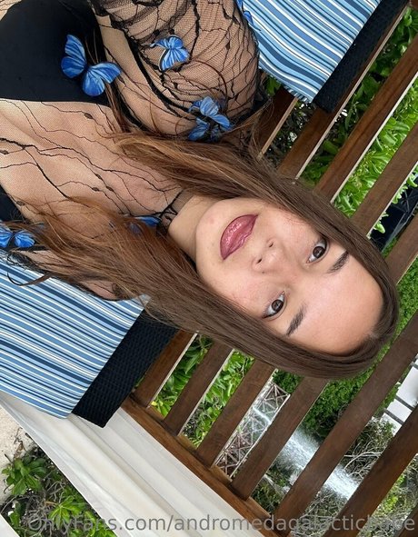 andromedagalacticbabe desnudos estrella porno recopilación