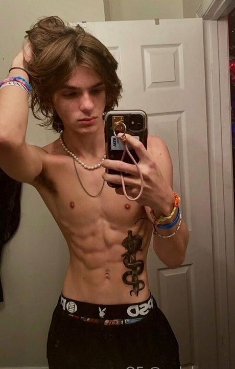 onlybonez actriz desnuda galerías