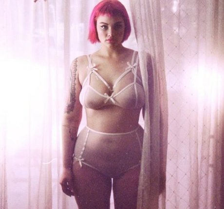 isabel hendrix hermosa modelo archivo