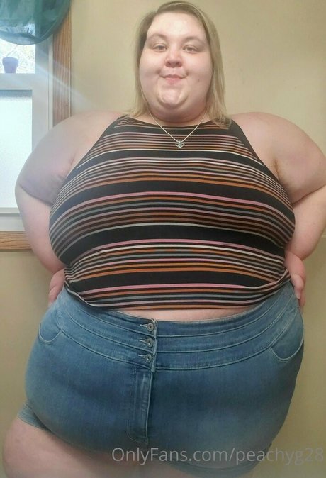 peachyg28 modelo exclusivo imagen