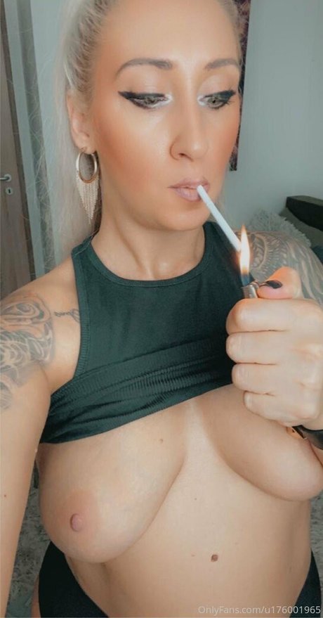 anksunamoon modelo pornografico galería