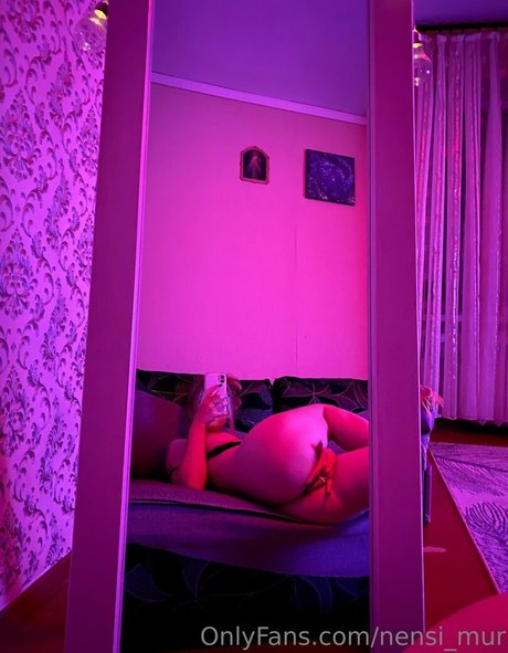 Nensi Mur modelo de alta definición imágenes