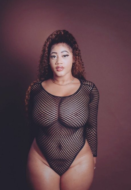 roxiiee96 buena estrella porno fotos