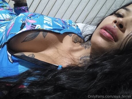 Eva Ferrer actriz atractiva imagen