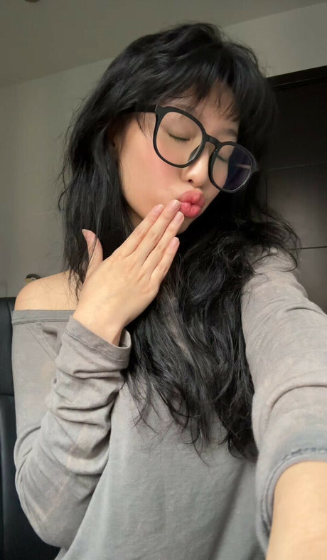 Yujin estrella porno de arte imagen