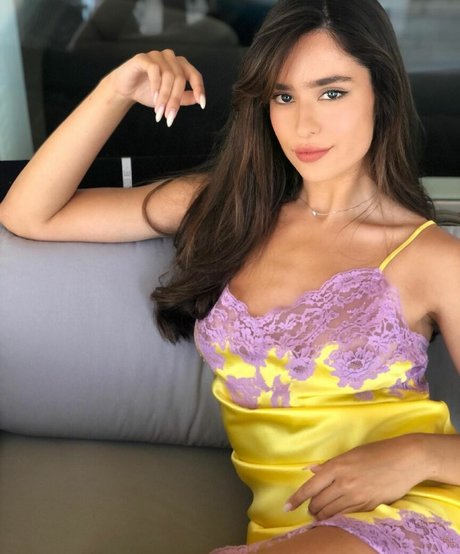 Dana Fasenko estrella porno agradable imagen