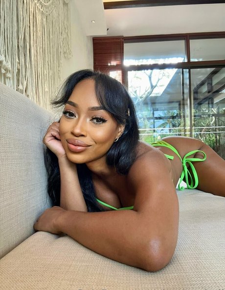 ninadoesitall estrella sexy galería