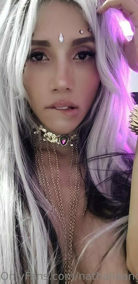 nathaliaangel modelo desnudo fotos