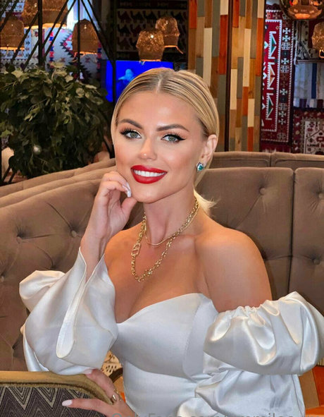 emmilee xx actriz perfecta imágenes