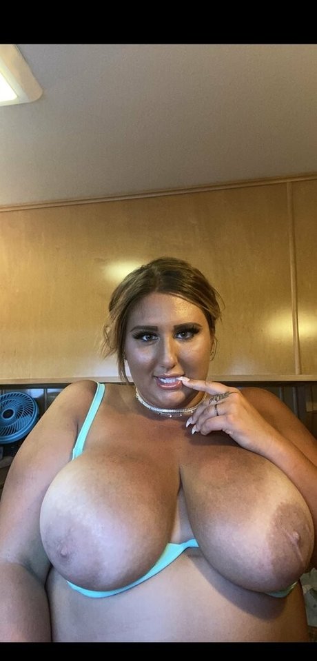 candleburnt modelo hd galería