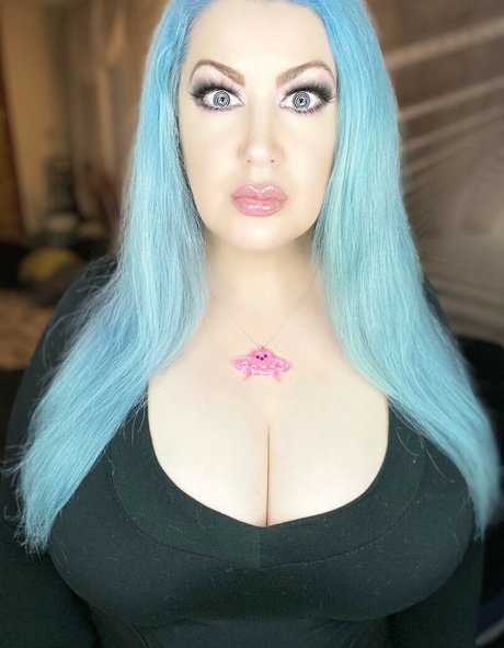 Goddess Zenova modelo porno galería