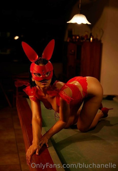 bluchanelle actriz perfecta galería