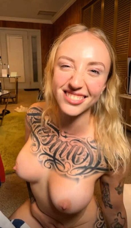 justpeechi estrella galerías