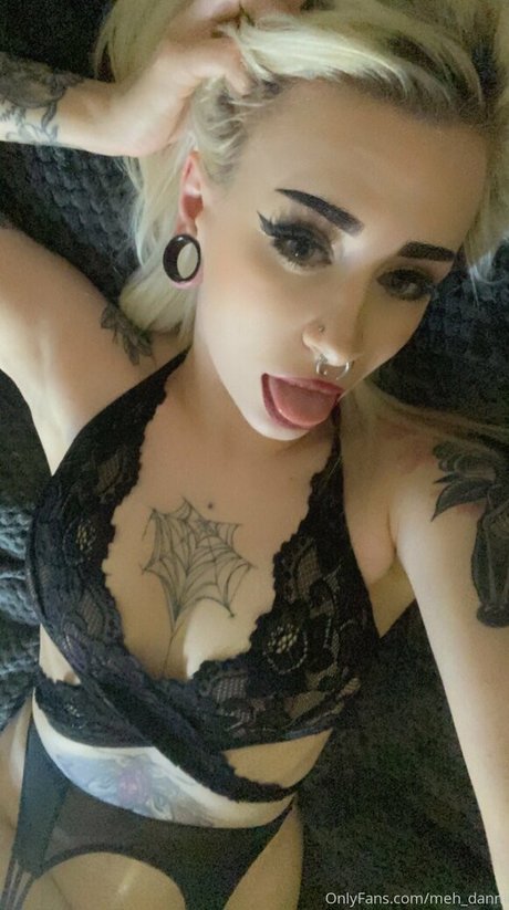 meh danni estrella imágenes