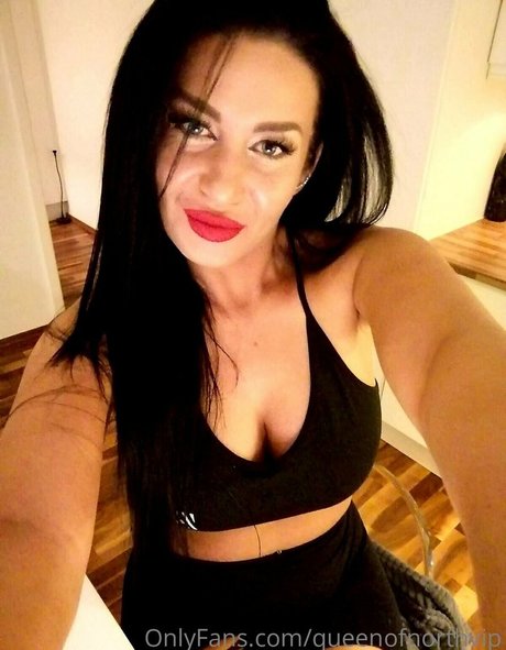 queenofnorthvip estrella adulta imagen
