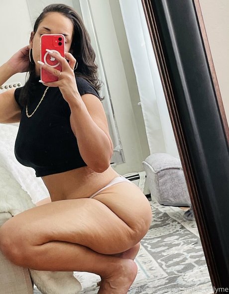 a marie onlyme bonita actriz fotos