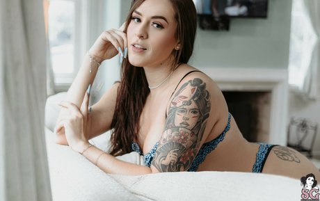 Bulletproofcah estrella atractiva fotos