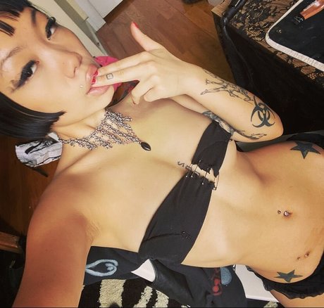 Vile922 desnudos de estrellas foto