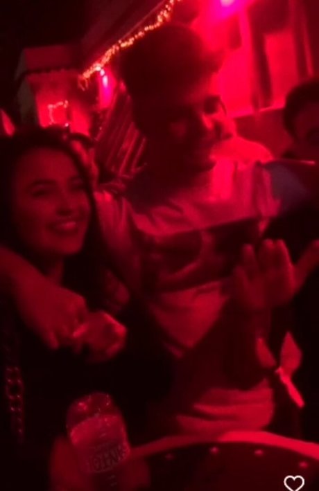 Anneris18 buen modelo fotos