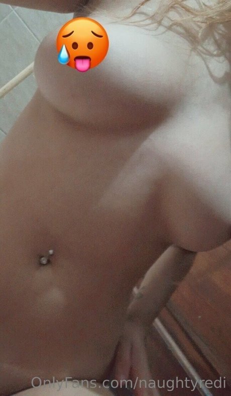 littleredheadi estrella desnuda foto