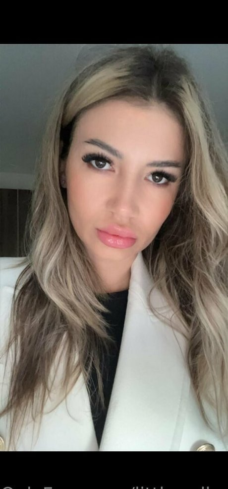 littleredheadi buena actriz galería