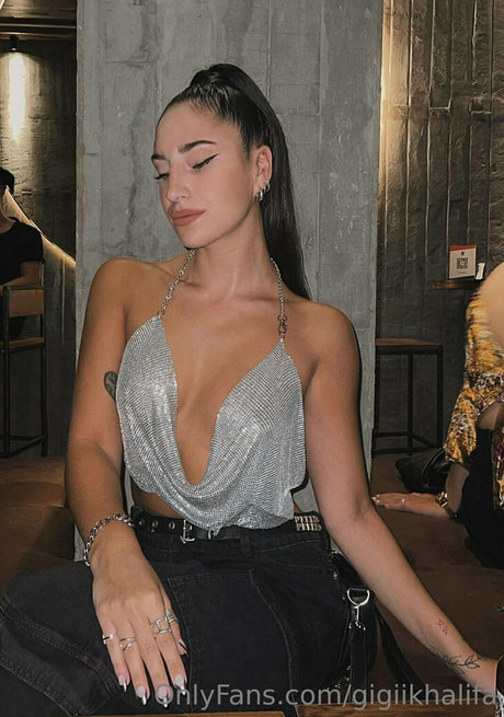 gigiikhalifa desnudos estrella imagen