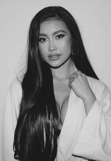 eyoung desnudos de estrellas porno galería