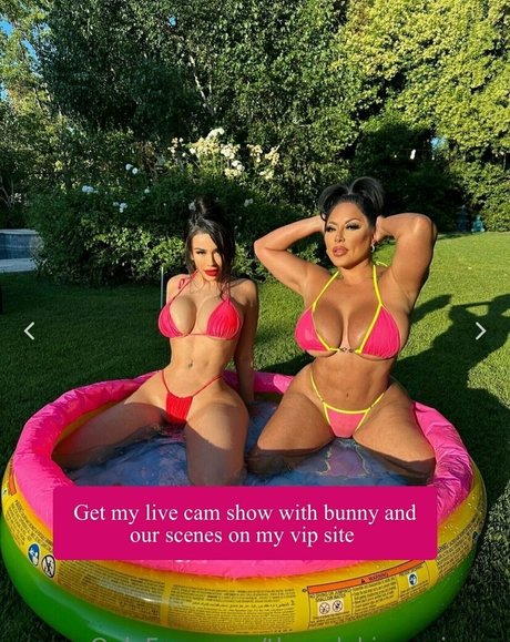 theonlykiaramiaxxx hermosa estrella porno galería