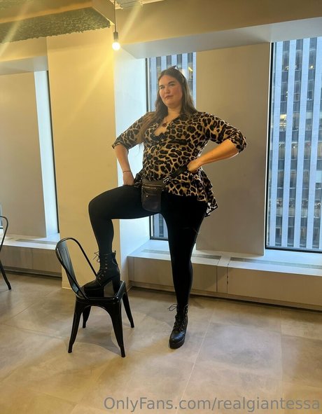 realgiantessa arte estelar imágenes