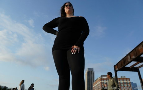 realgiantessa modelo adulto galerías