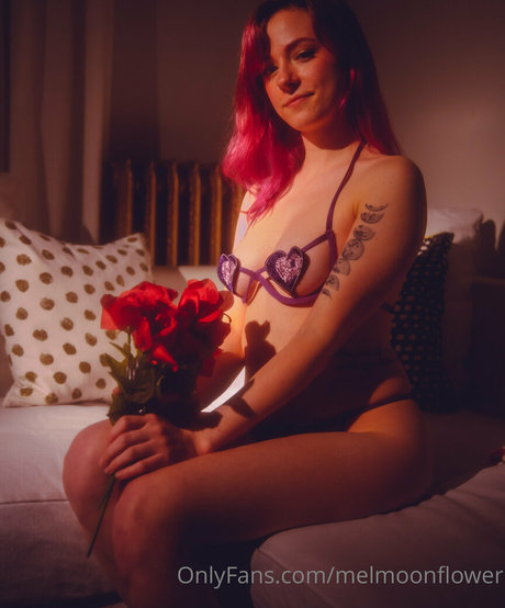 melmoonflower modelo atractivo imagen