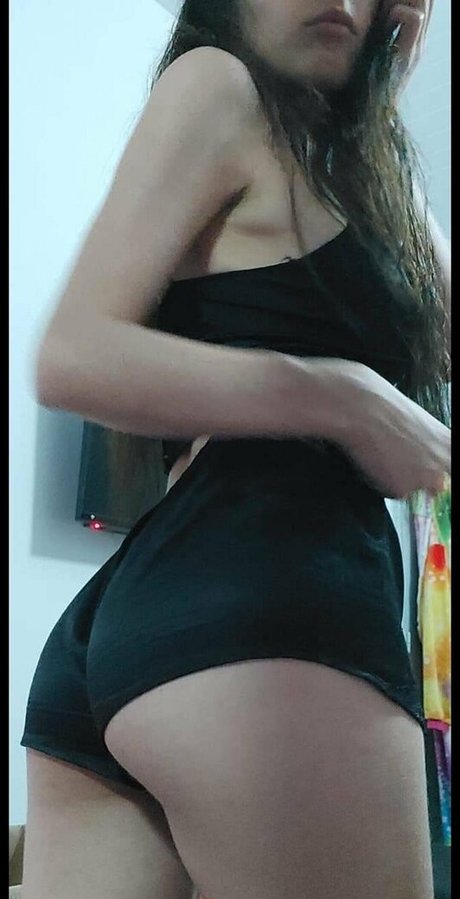 wnellafree modelo adulto foto