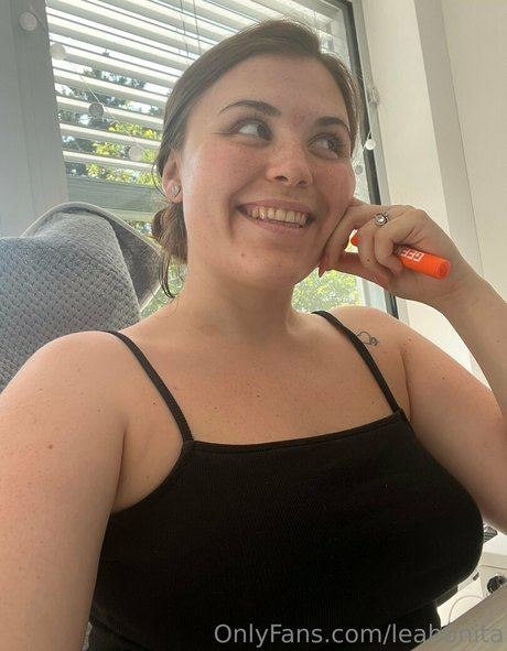 leabonita actriz erótica imágenes