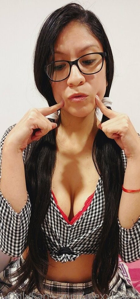 alexxiaa25 hermosa modelo foto