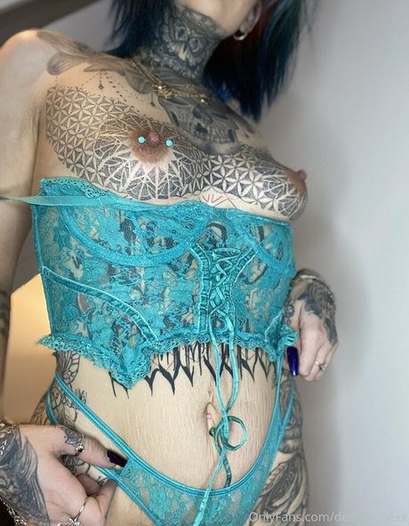 dee louisexx estrella porno erótica foto