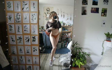 freshkiwi modelo gratis imagen