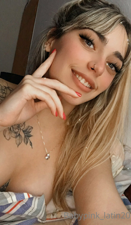 babypink latin20 estrella porno desnuda imagen
