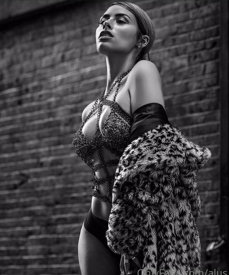 video sexual asiático en onlyfans mejor hermosa foto