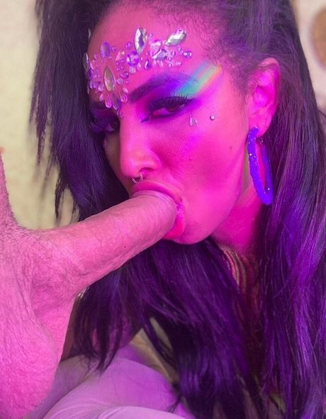 Karoline Coutinho modelo hermosa imágenes