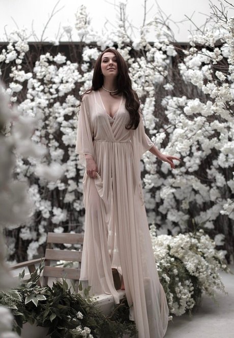 dear dear iris desnudos estrella foto