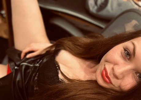 arteich modelo de alta definición foto